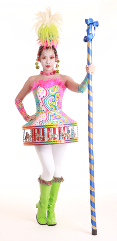 321151_carousel_girl_gallery.png